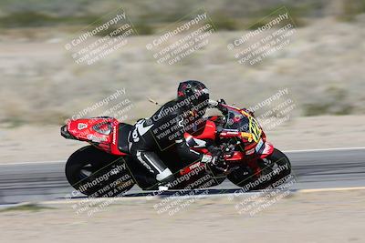 media/Jan-15-2026-Racers Edge (Thu) [[dfebeb70ab]]/2-A Group/Session 3 (Turn 15 Inside Pans)/